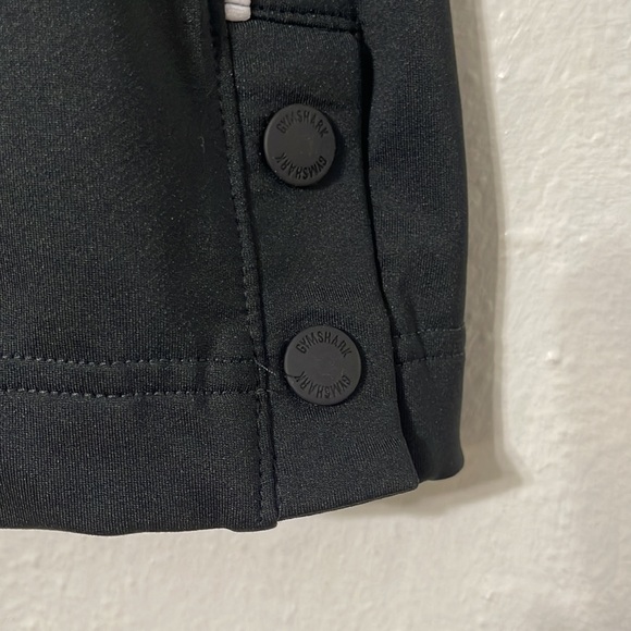 GYMSHARK shorts size L - Picture 4 of 9